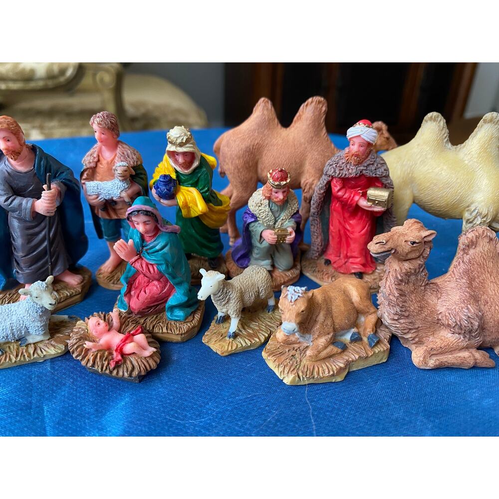 Lemax Nativity Figurine Set, part of the Lemax Village Collection. Mini